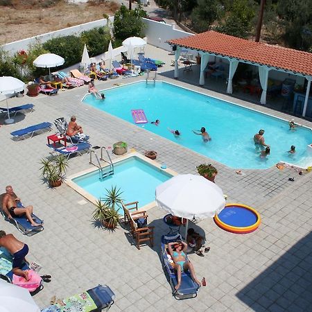 Helios Hotel Agia Marina  Экстерьер фото
