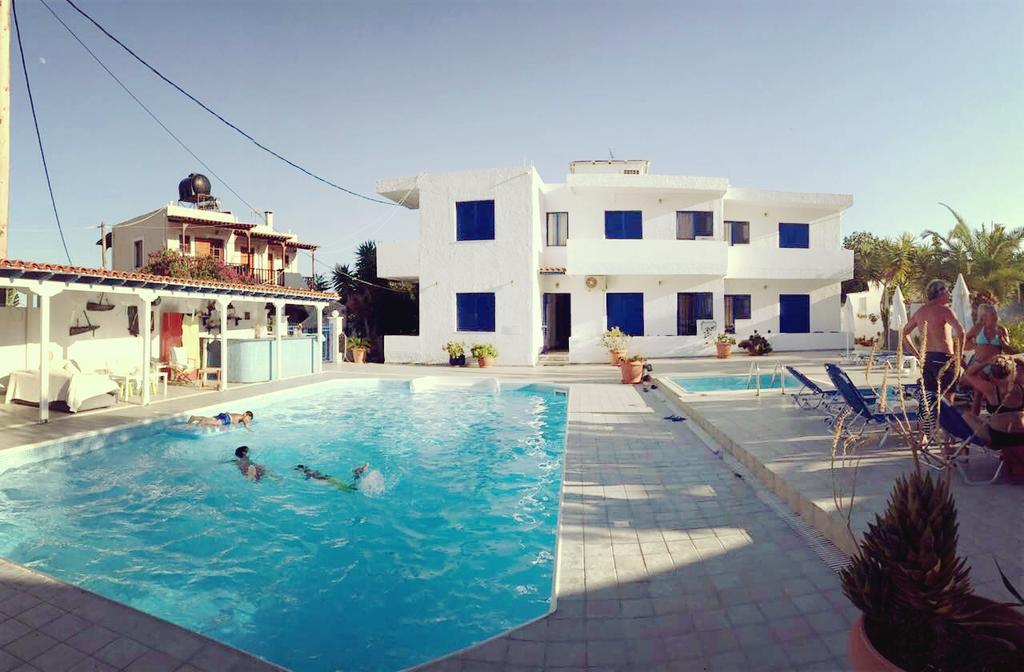 Helios Hotel Agia Marina  Экстерьер фото